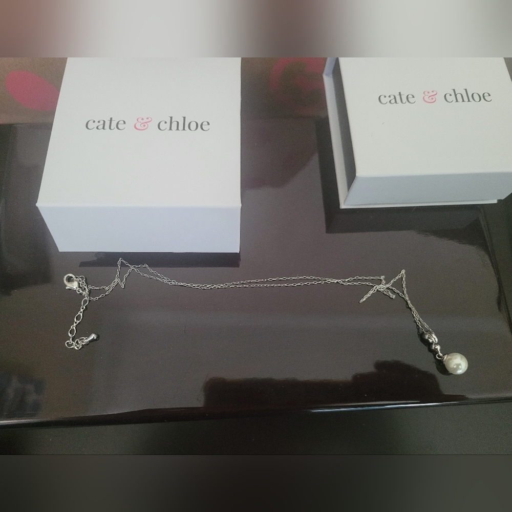 Necklace and earrings bridal set